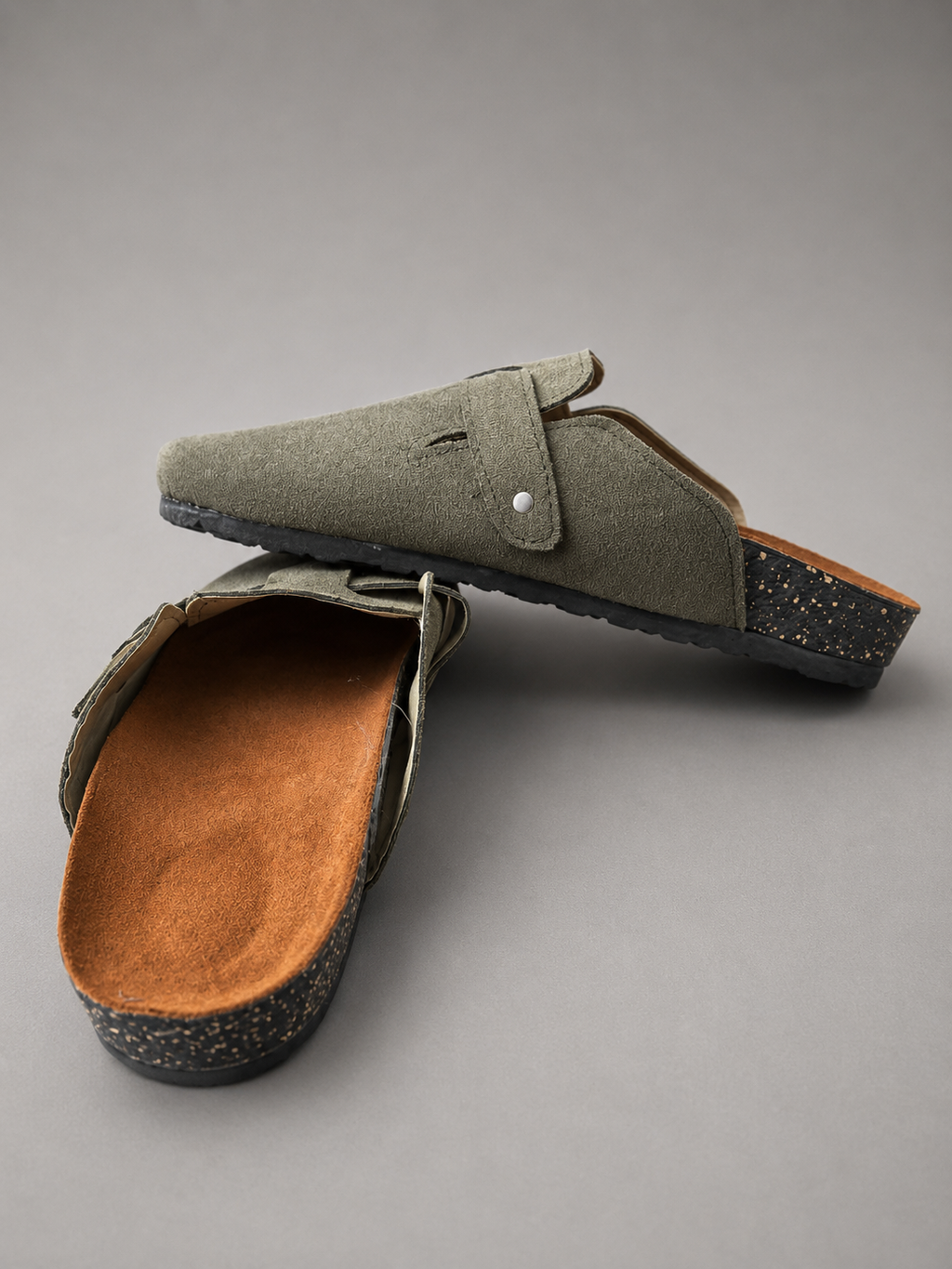 NUE Clogs Olive